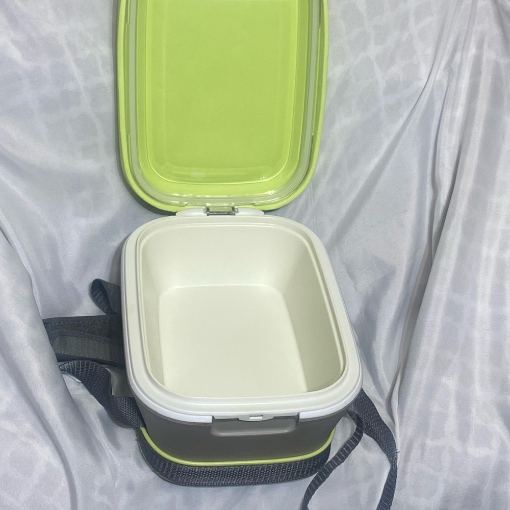 Fitbit Lime Green Food Storage Container - Picture 5 of 6